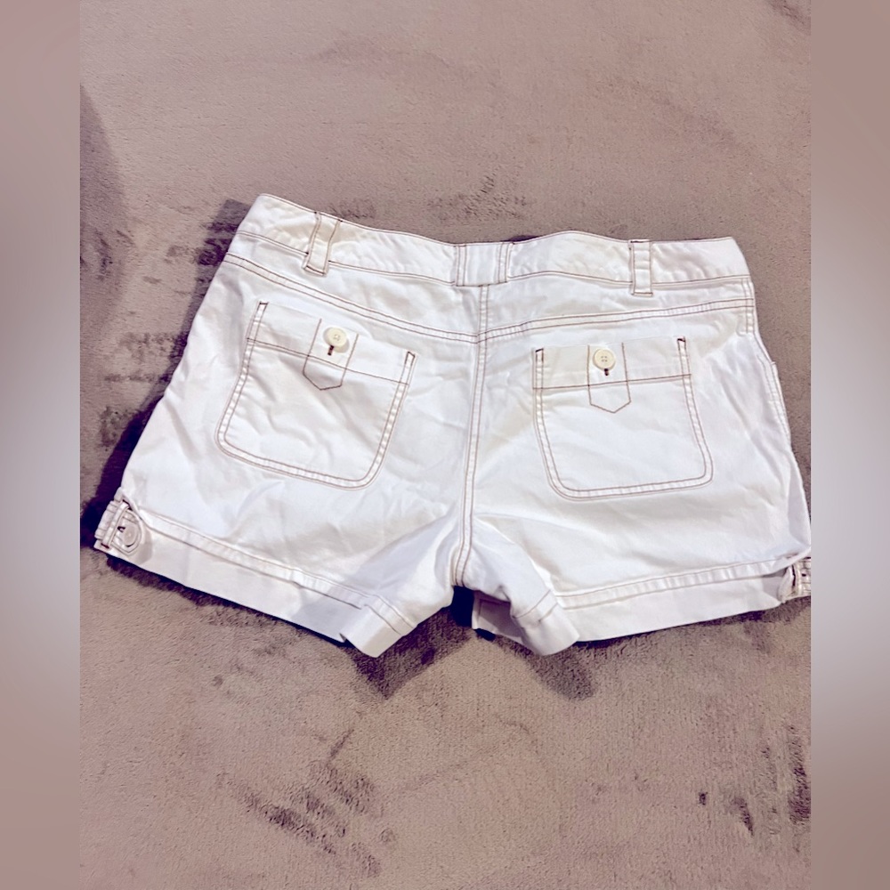 Women’s Shorts - Picture 3 of 5